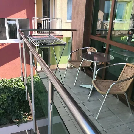 Eurohotel * プリモルスコ